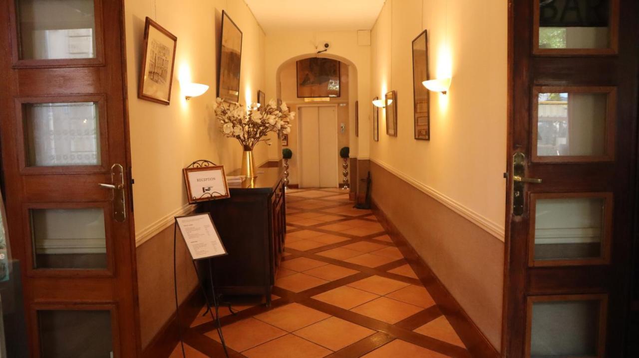 Du Forum Hotel