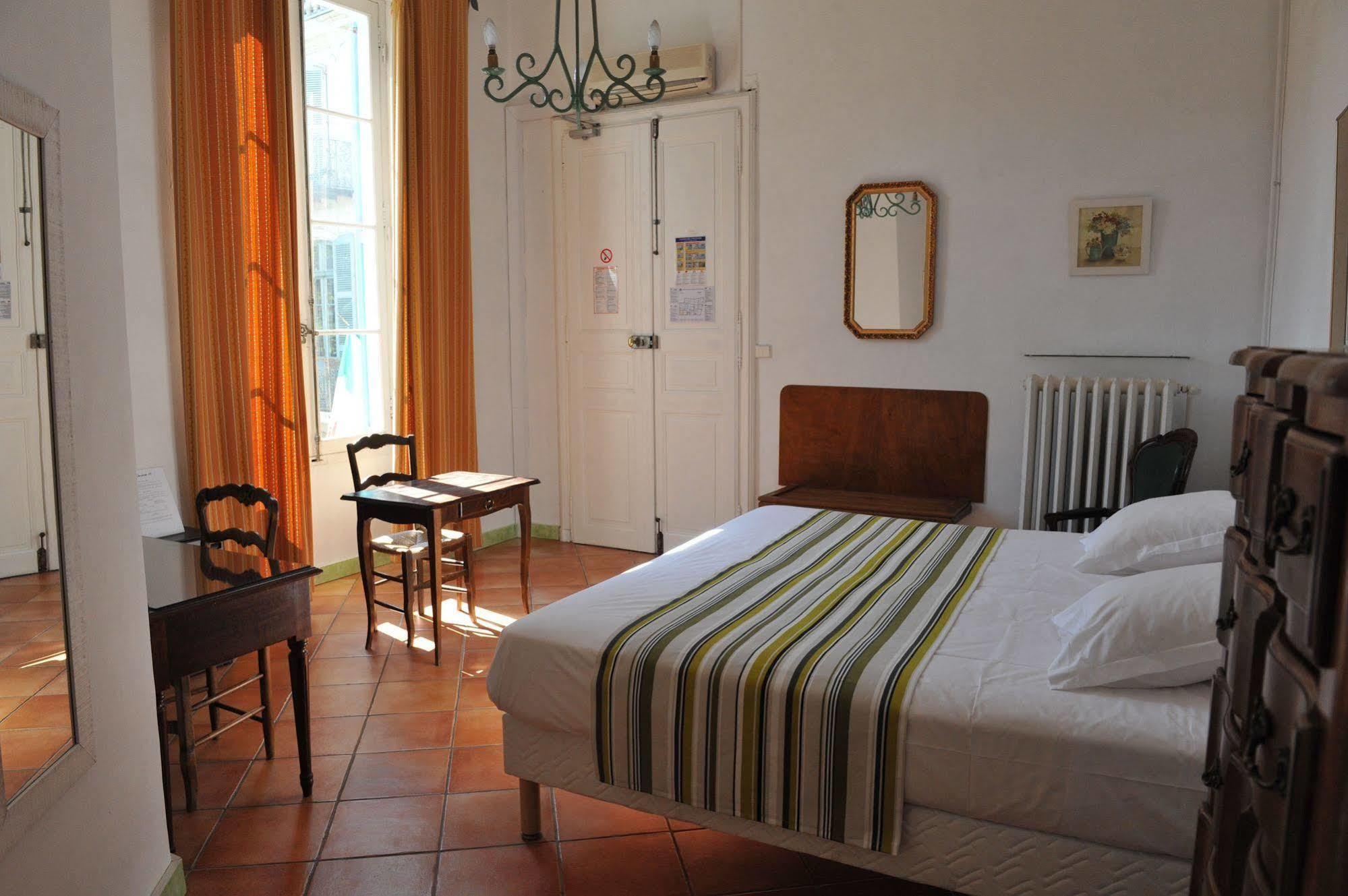 Hotel Du Forum 3*